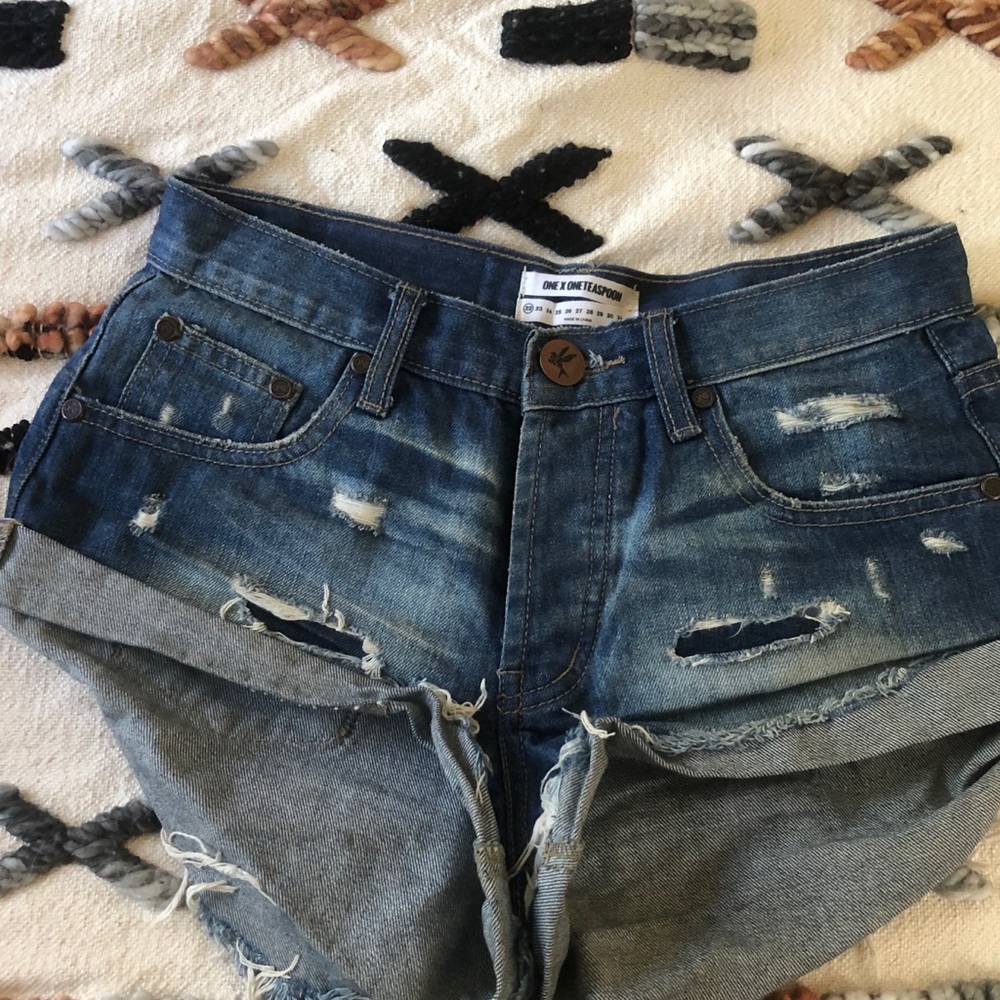 One teaspoon shorts